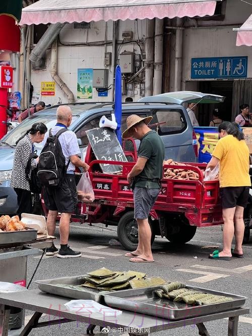 记者批姆巴佩:不像职业球员 罚点时动作像个病人 记者批姆巴佩:不像职业球员 罚点时动作像个病人